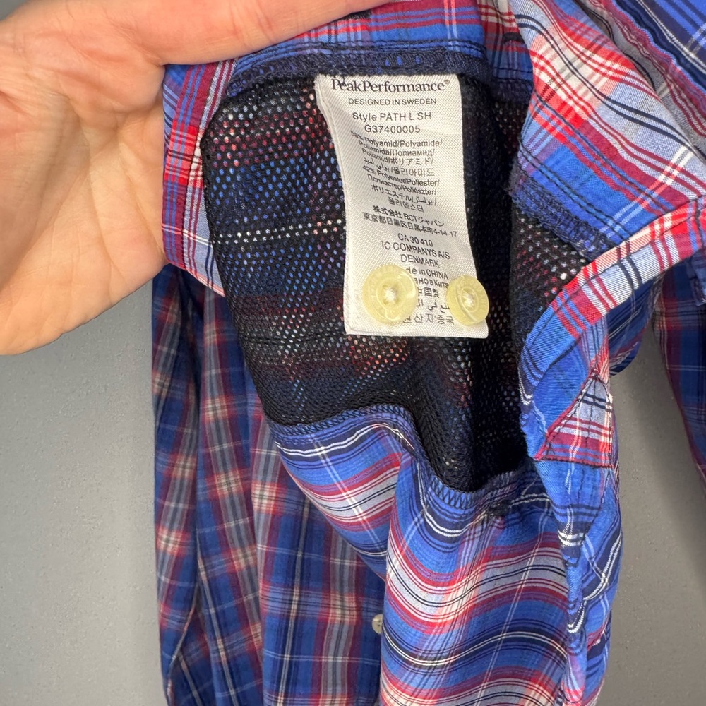 Peak Performance Plaid Button-Down Shirt Men’s La… - image 3